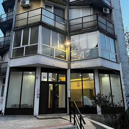 A Tiny Single - Macchiato * Belgrad